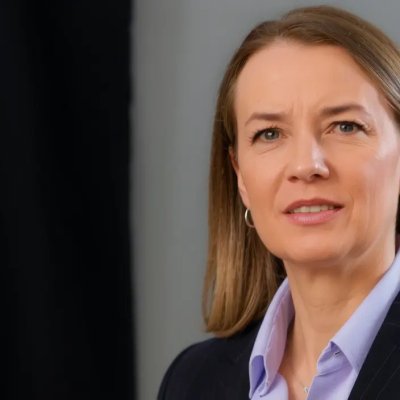 Алина Жакупова
